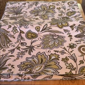 Table Runner